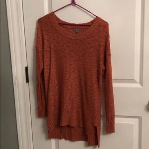 Charroletge Ruse Sweater